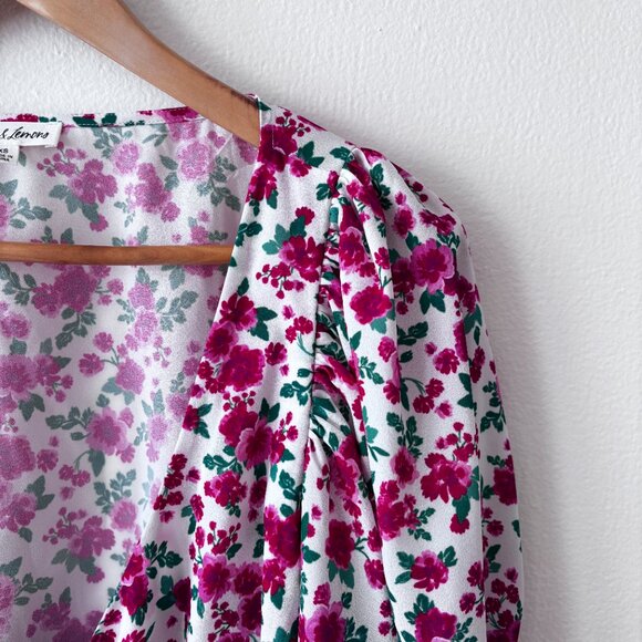 For Love And Lemons Petal Blouse in Carnation - Picture 6 of 9